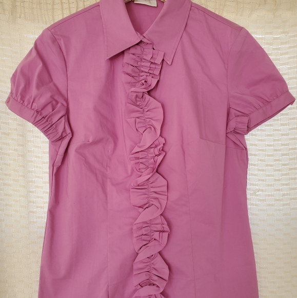 Beautiful Collared Blouse - Picture 1 of 3